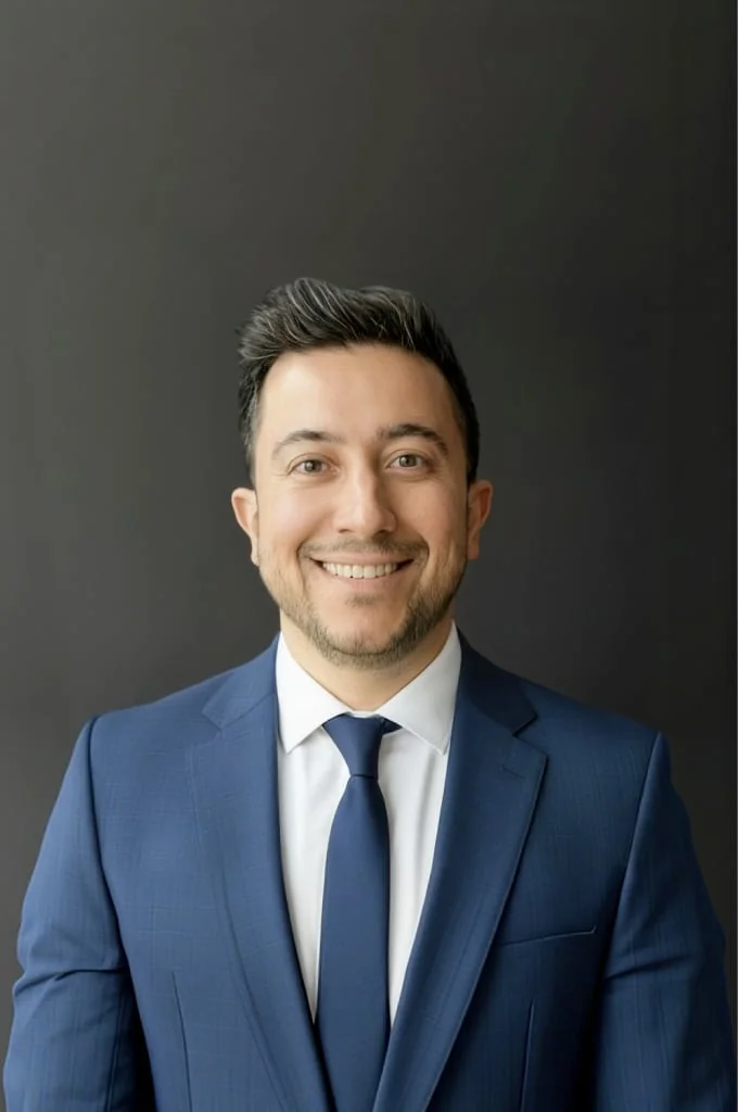 Yashar Seyed Vahedein, Chief Executive Officer